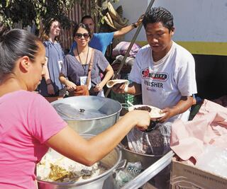 Llevan esperanza a las calles de Oaxaca