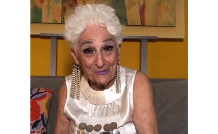 Ella es Hattie Retroage, la coach sexual de 85 años que triunfa en Tinder