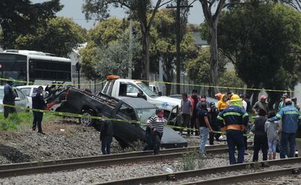 Mueren dos personas en vía Toluca-Palmillas tras accidente automovilístico 