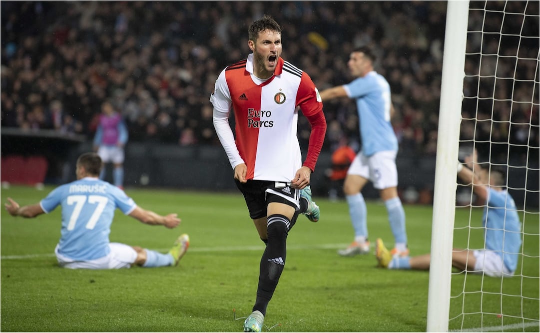 El mexicano regresó a los entrenamientos con el Feyenoord. FOTO: EFE 