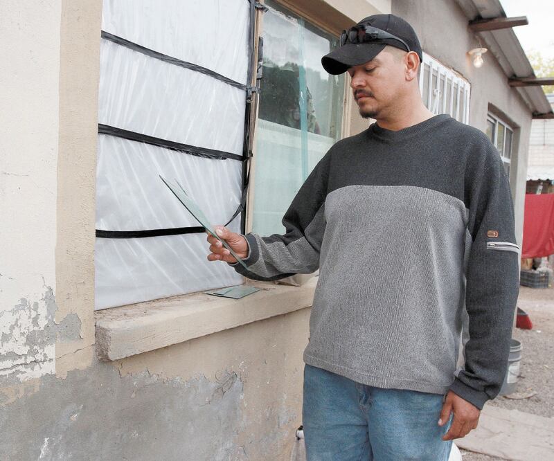 José Luis Parra, cuñado de Héctor Mario y Luis Manuel Hernández, dice que cuando ocurrió la detención estaba la FGR, Marina y “mucha ley”. Foto: CHRISTIAN TORRES. EL UNIVERSAL