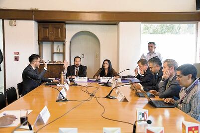 Rechazan realizar consulta por la obra