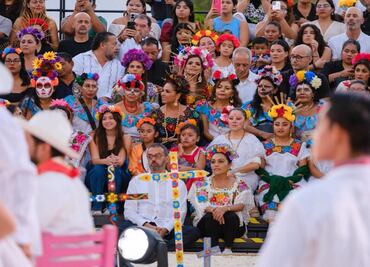 Mara Lezama celebra con el pueblo de Puerto Juárez el Janal Pixan 2025, una ofrenda viva a nuestras raíces mayas