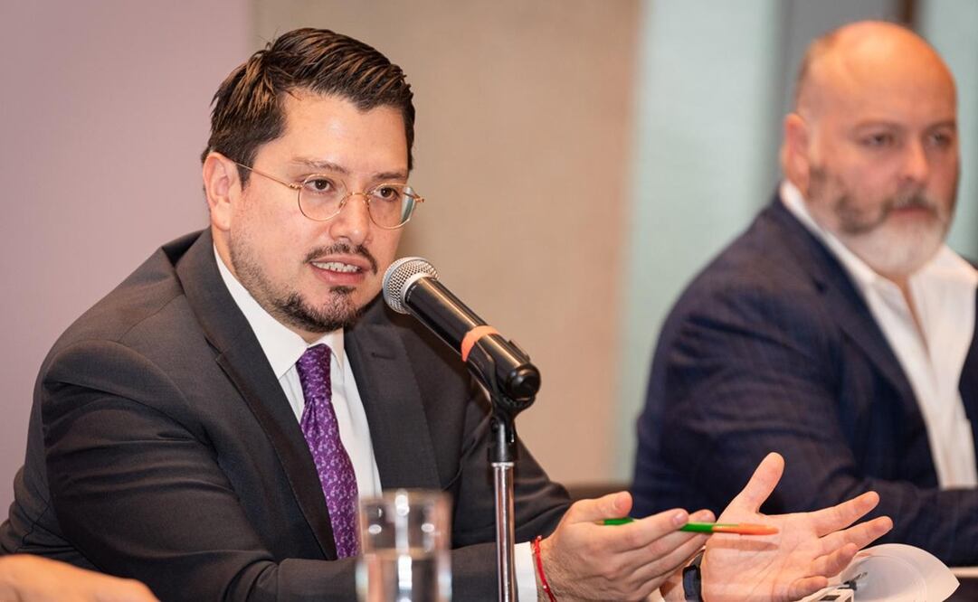 El director general del Infonavit informó que a partir del 1 de mayo de 2024 la institución dejará de cobrar la cuota de administración, la comisión por apertura, los gastos financieros y de operación en todos los créditos que se contraten. Foto: Especial