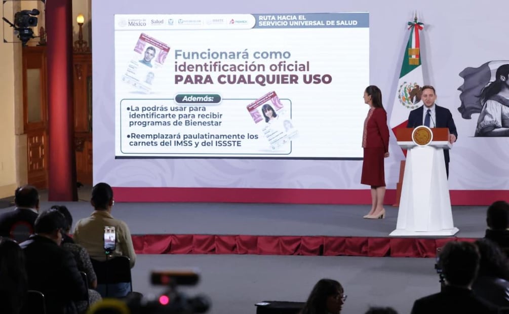 Eduardo Clark García, subsecretario de Integración Sectorial y Coordinación de Servicios de Atención Médica en la Secretaría de Salud durante la mañanera del 7 de abril del 2026. Foto: Fernanda Rojas / EL UNIVERSAL