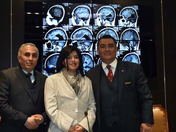 ​Historia. Extirpan tumor cerebral "gigante" a contadora de 39 años