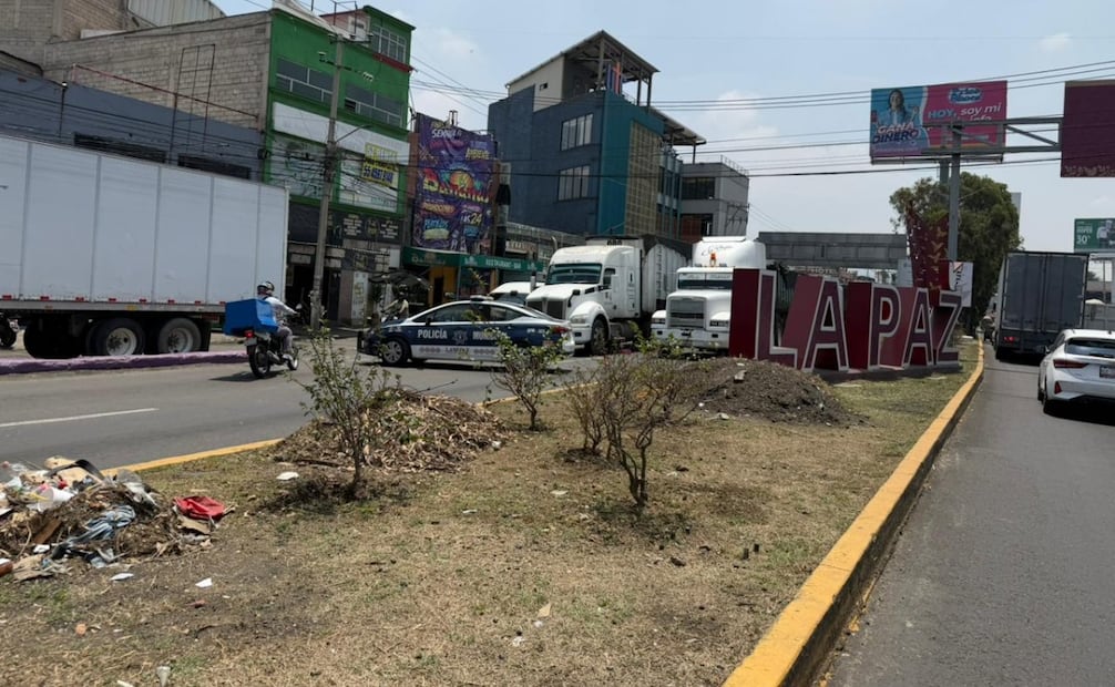 Transportistas cierran vialidades en zona oriente del Valle de México. Foto: especial