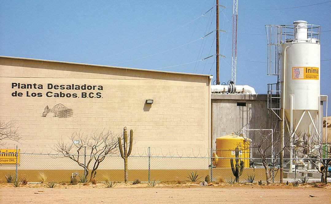 Autoridades ofrecen terminar obras como la desalinizadora de Los Cabos, en Baja California. Foto: ARCHIVO EL UNIVERSAL 