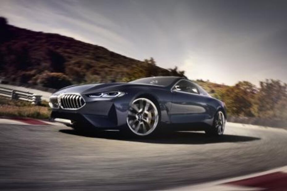Todos los autos deportivos de BMW serán híbridos en 2030