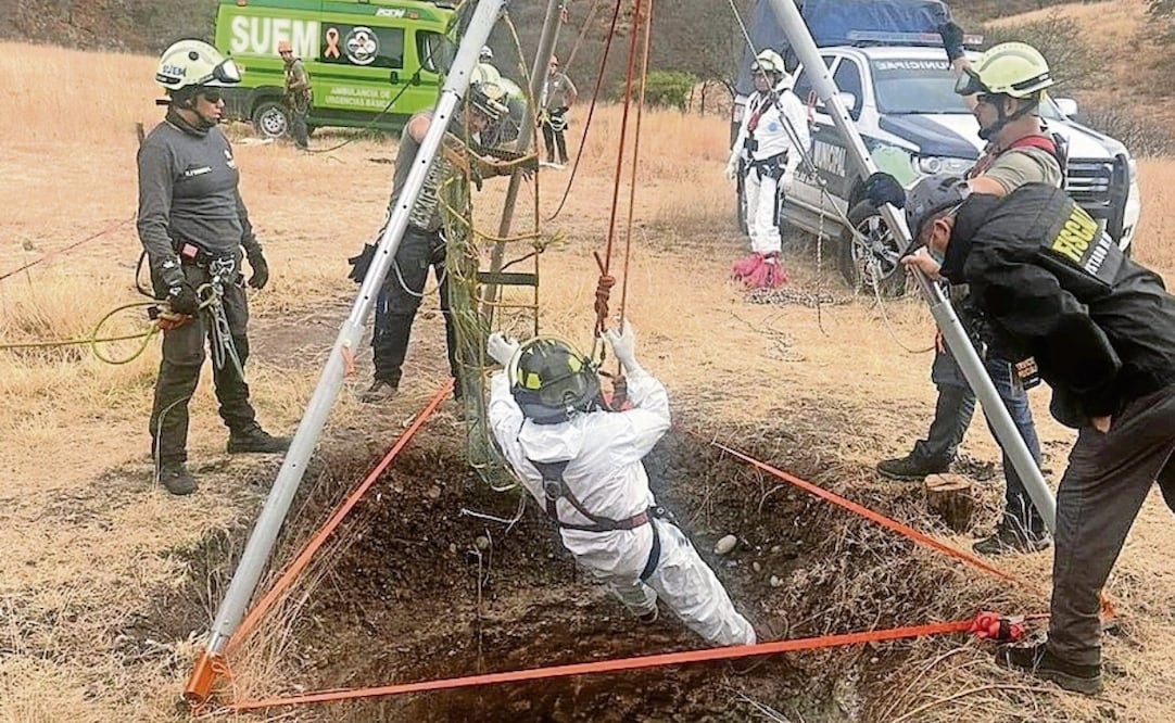 En dos pozos ubicados en la localidad de San Francisco Magú, elementos de seguridad localizaron 10 cádaveres. Foto: Especial