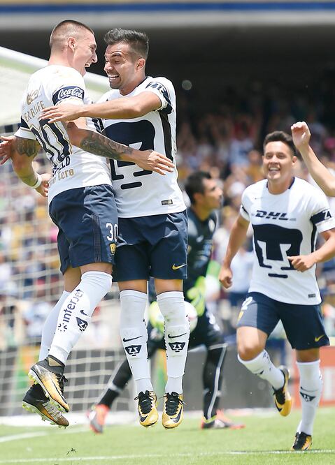 Los andinos Castillo y Rabello festejaron el triunfo sobre los licántropos (ETZEL ESPINOSA. IMAGO7)