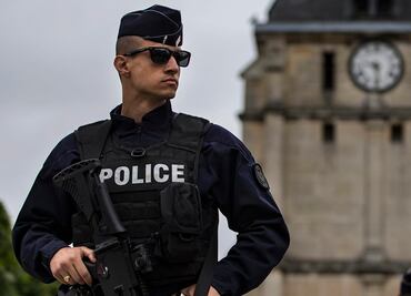 Francia aumentará seguridad durante el verano por alerta terrorista