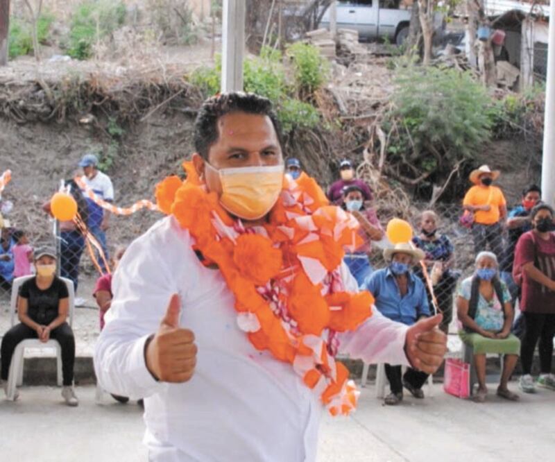 Erik Ulises Ramírez, candidato de MC a la alcaldía de Cocula, fue intimidado la noche del domingo durante un mitin. Foto: ESPECIAL