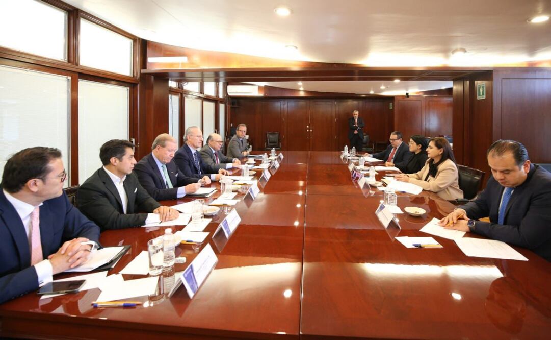 Mónica Soto reunión con empresarios. Foto: Especial