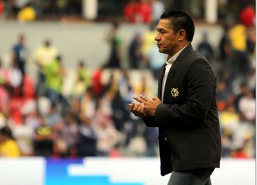 Ambriz, indiferente a rumores