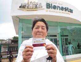 Pensión del Bienestar 2025: ¿qué letra recibe pago hoy, 4 de noviembre?