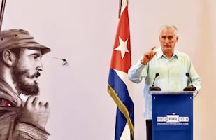 Levantar el bloqueo sería "un modo más fácil" de ayudar a Cuba: Díaz-Canel; situación humanitaria es "fríamente calculada" por EU, dice