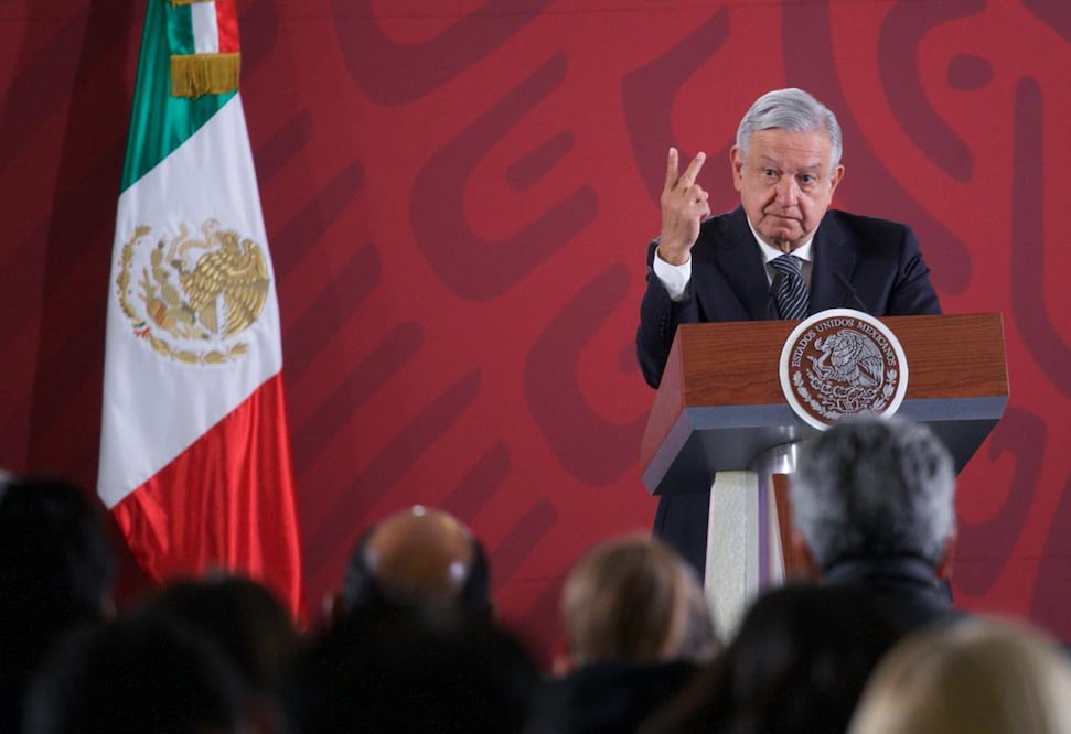 Ofrece AMLO más de 4 mil empleos a caravana migrante