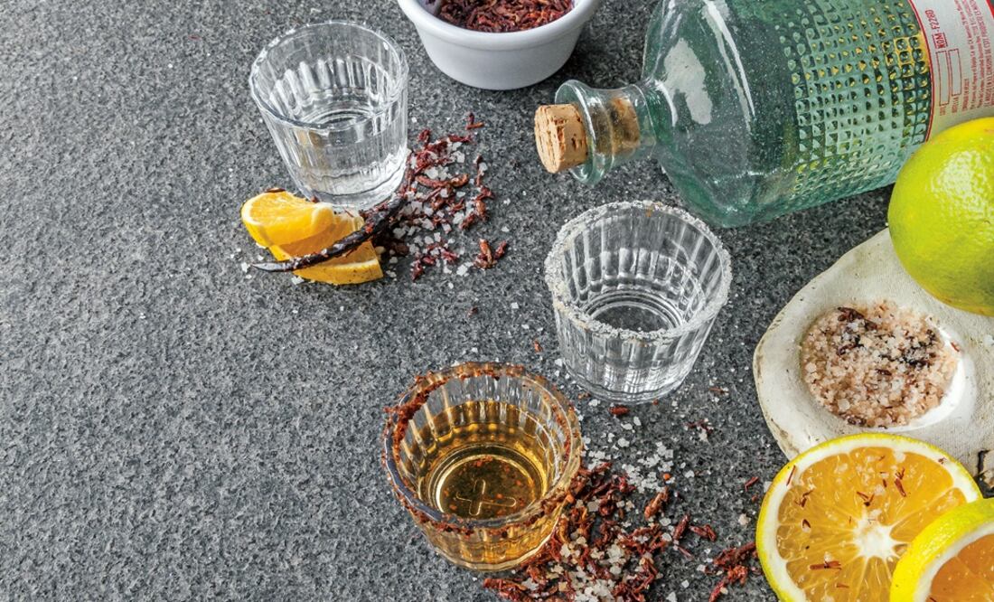 Mezcal comes from the Náhuatl word "mezcalli" - Photo: File photo/EL UNIVERSAL