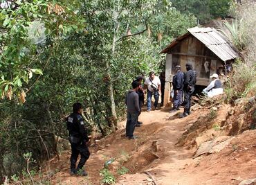 Buscan a dos por masacre en Coxcatlán: edil