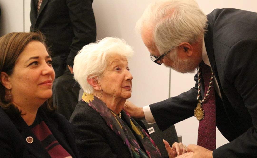 En la imagen, Doña Ana María Icaza viuda de Xirau en la ceremonia en la que se recordó al filósofo y poeta. (Foto: Mariana Dolores/ FCCyT).