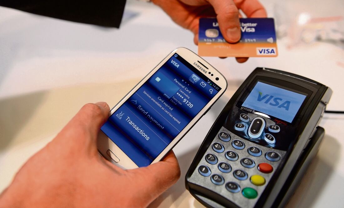 A marzo pasado estaban registrados 34 millones 633 mil contratos de tarjeta de crédito, indican datos de la CNBV. Archivo El Universal