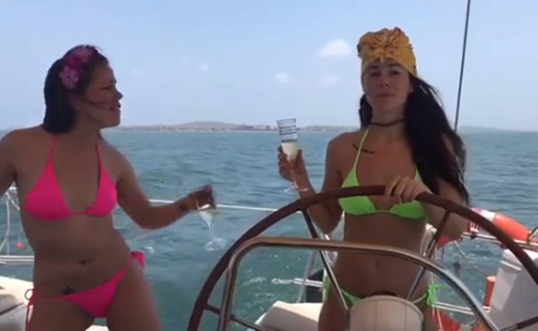 Camila Sodi se relajó en el mar Foto: Tomada de video