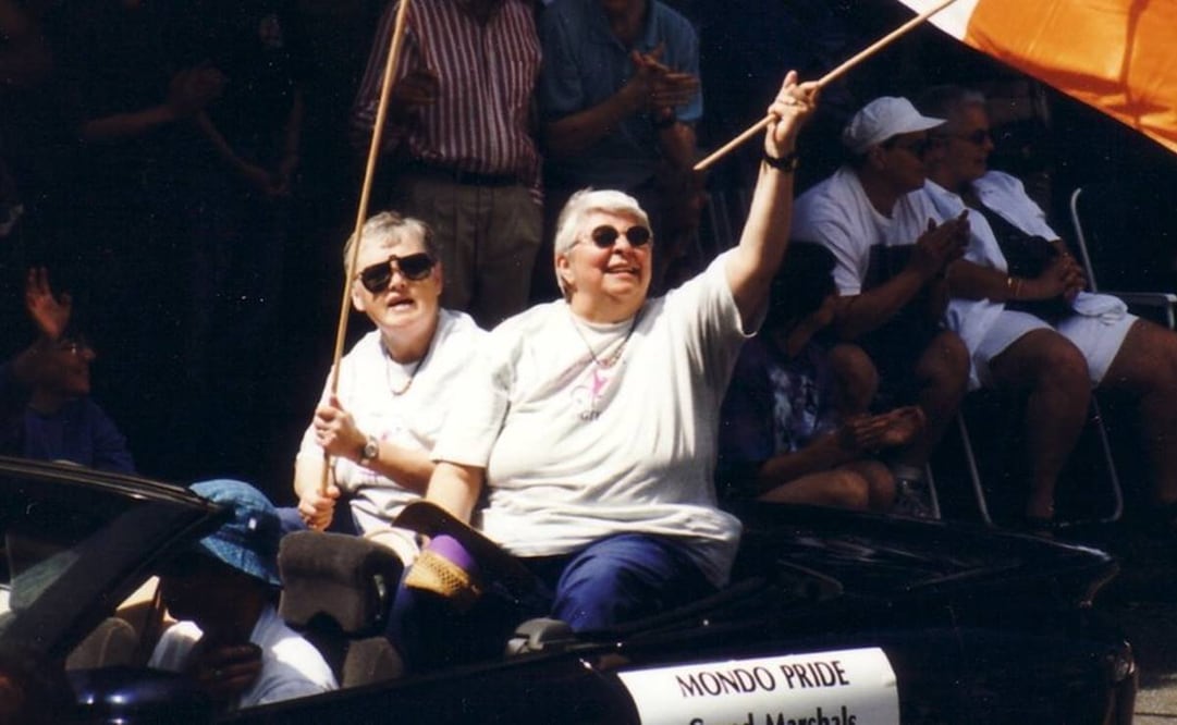 Grand Marshalls de Vancouver Pride en 1999: Bridget Coll y Chris Morrissey (Foto: Chris Morrissey)