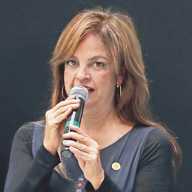 Justicia. Lorena Villavicencio Ayala dijo que se busca la comparecencia del fiscal, para saber las medidas que se toman para esclarecer los feminicidios. ARCHIVO EL UNIVERSAL