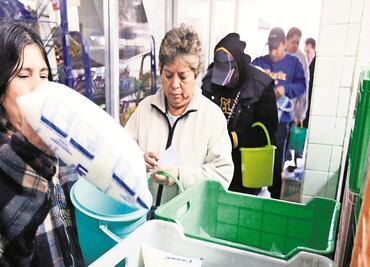 Se suman más municipios a venta de leche Liconsa en un peso