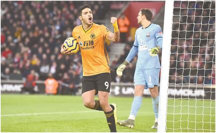 Raúl Jiménez no pierde la esperanza de jugar la Champions con los Wolves