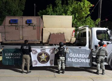 Aseguran dos vehículos “monstruo” en Pitiquito, Sonora; las camionetas cuentan con reporte de robo en California, EU