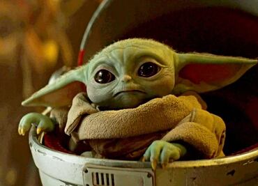 Rodada nocturna de Baby Yoda en CDMX, a bordo de bicis con luces led