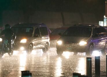 Lluvias provocan brote de aguas negras en Cuautepec, Gustavo A. Madero