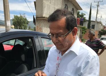Acusan a funcionario de Oaxaca de atropellar a motociclista; intentar huir