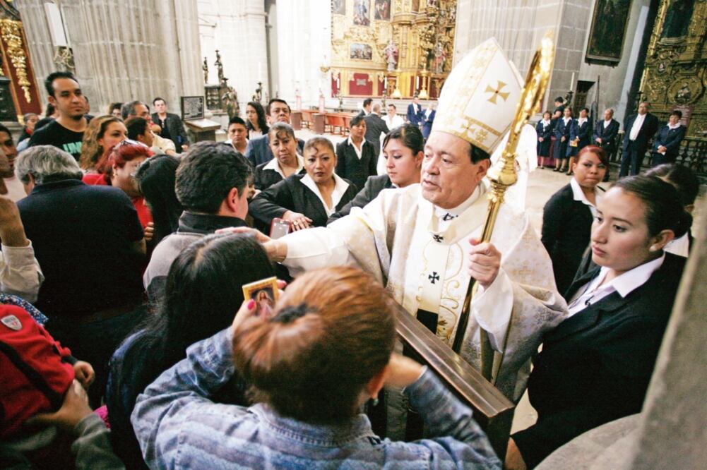 El cardenal Norberto Rivera Carrera advirtió en su homilía dominical que son necesarias las acciones para abatir el hambre y la desnutrición en el país, así como contar con servicios de salud de calidad y oportunos (IVÁN STEPHENS. EL UNIVERSAL)