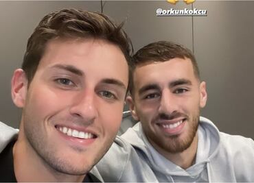 Santiago Giménez y el capitán del Feyenoord acaban con la polémica; presumen su amistad