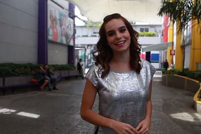 Tania Rincón, conductora de TV Azteca, felicita a EL UNIVERSAL