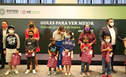DIF estatal entrega más de 700 lentes a niños de entre 6 y 13 años en San Luis Potosí