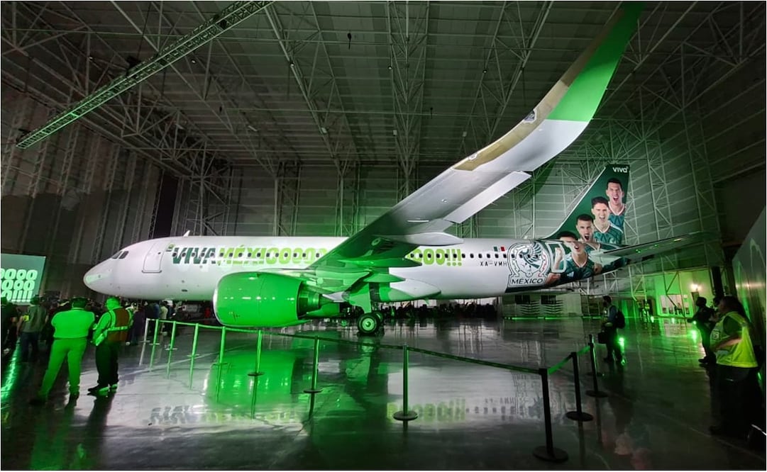 FOTO: SEBASTÍAN GARCÍA/ EL UNIVERSAL - Fue presentado el nuevo avión de la Selección Mexicana rumbo a la Copa del Mundo