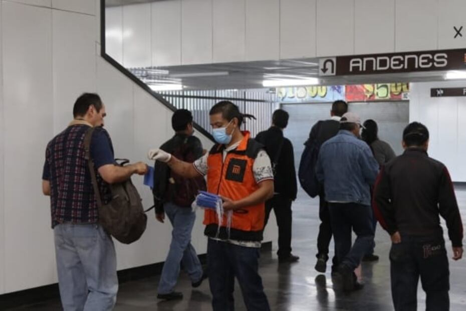 Así se ve en fotos y video el Metro con cubreboca obligatorio