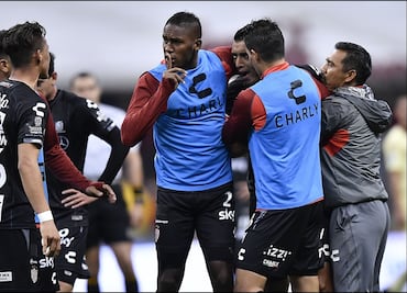 Se calentaron los ánimos entre jugadores del Necaxa