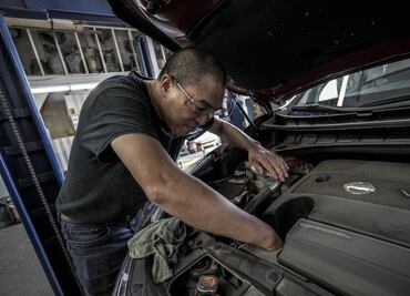 Cuánto tiempo se debe dejar enfriar el auto para cambiarle el aceite