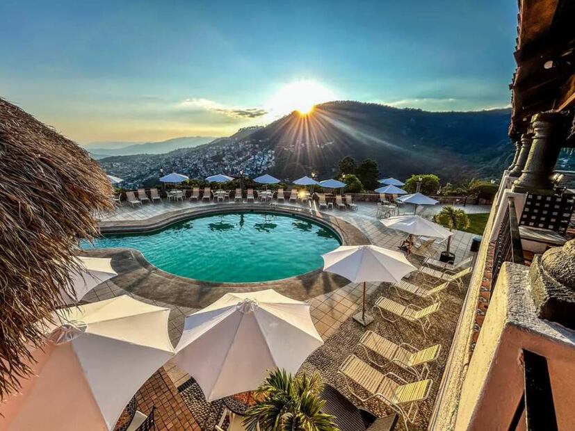 Alberca del hotel Montetaxco. Foto: Montetaxco