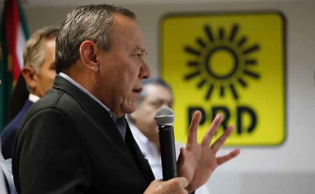 El dirigente nacional del PRD también reconoció que la determinación que se tomó en torno a la candidatura de Santiago Taboada fue difícil. Foto: EL UNIVERSAL