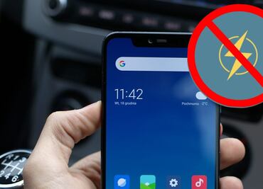Por esta razón no se recomienda cargar el celular en el auto