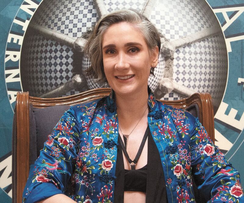 La directora tiene además un proyecto con Guillermo del Toro y su serie Britannia, entre otros trabajos. Foto: CHARBELL LUCIO