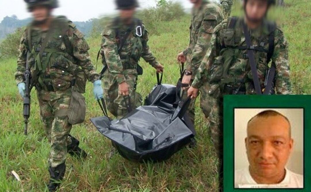 Oficiales colombianos trasladaron el cadáver del narcotraficante colombiano Aristides Manuel Meza Pérez, alias “El Indio” (en el recuadro), caído el pasado viernes en un enfrentamiento armado con fuerzas militares y policiales de Colombia en el norte de e