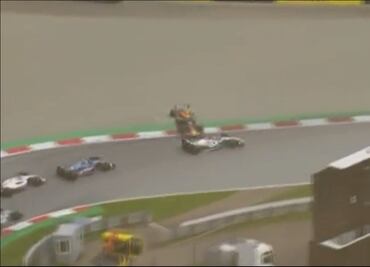 VIDEO: La colisión que sufrió Checo Pérez en el GP de Austria que lo mandó al último lugar