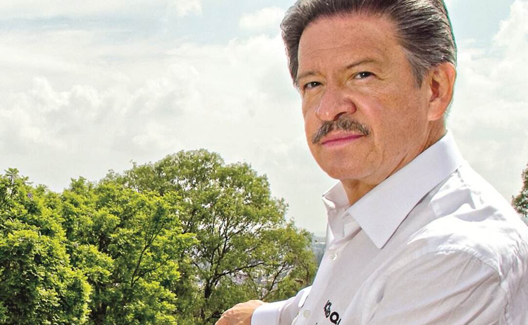 Carlos Navarrete, líder nacional del Partido de la Revolución Democrática